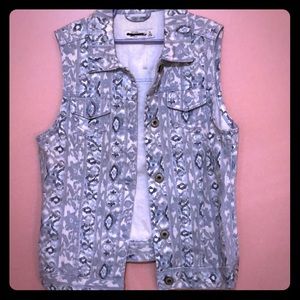 Abercrombie Printed Denim Vest